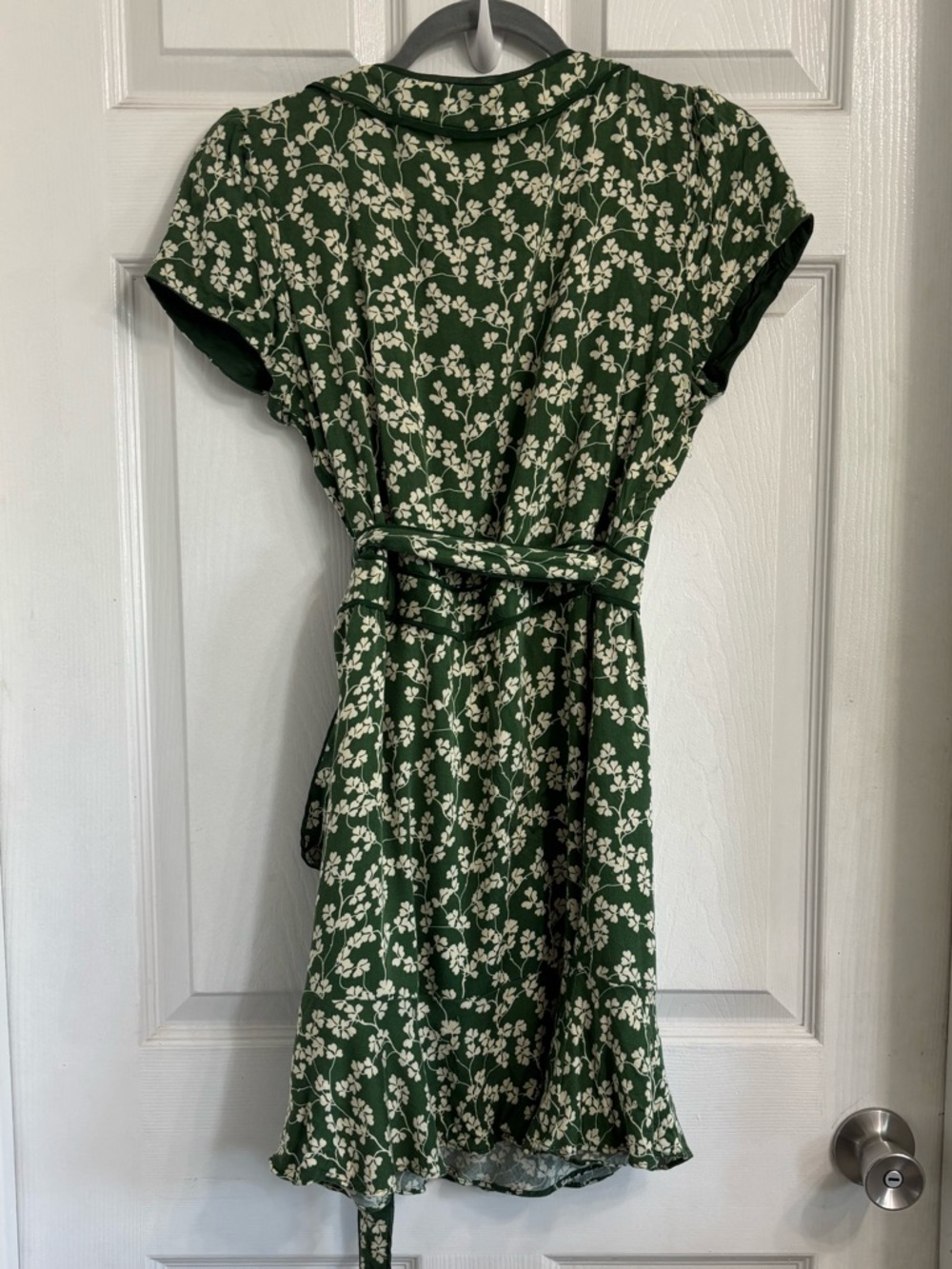 Kimchi Blue Green Floral Wrap Mini Dress Size Small Ruffle Hem - Picture 3 of 4